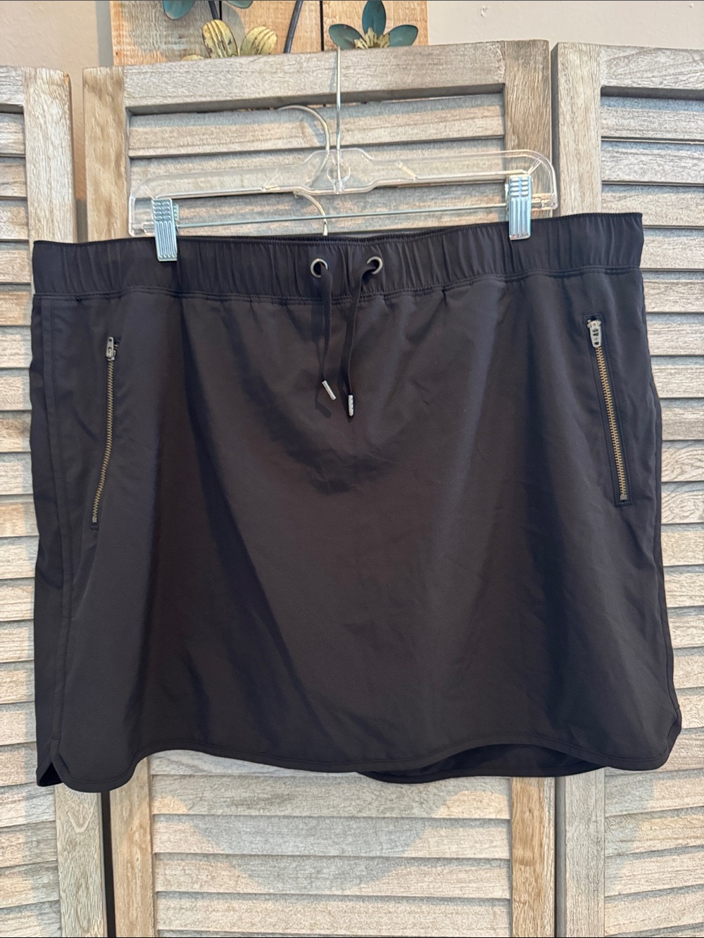 Atheleta Black Drawstring Active Skort with Zip Pockets size 1X
